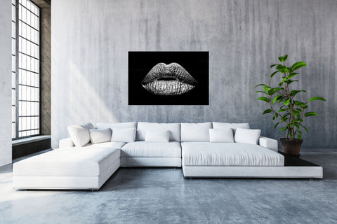 Image of Silver Kiss