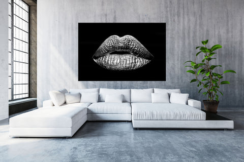 Image of Silver Kiss
